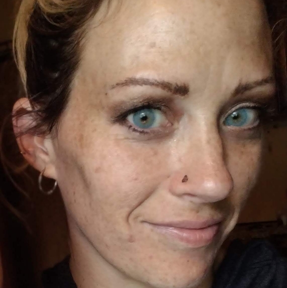 Meet your Posher, April Diane Ramirez - Picture 12 of 12